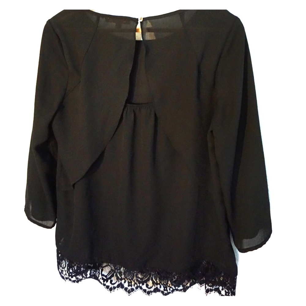 Lace-trim, three-quarter length sleeve blouse